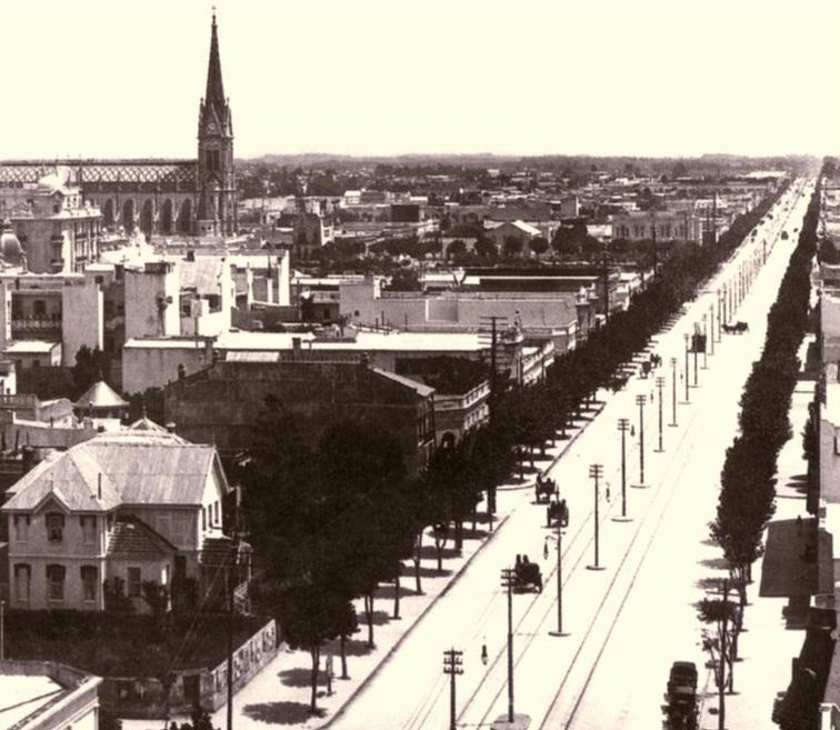 Avenida Luro