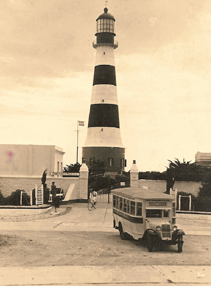 Punta Mogotes Faro 1935 Ford 1934