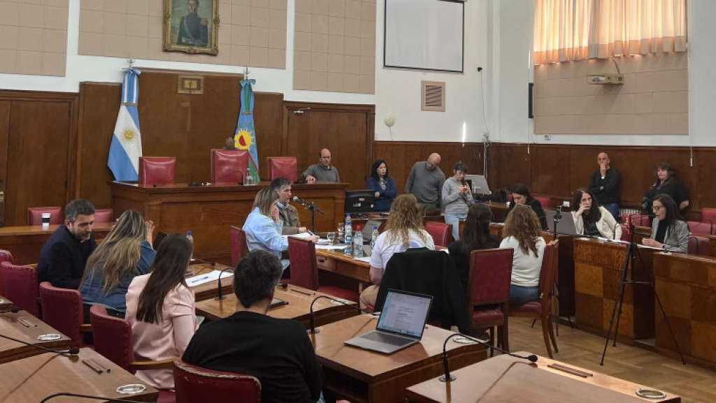 Salud: Pedidos de información sobre algunos Centros de Atención Primaria y visita de ASPREDIS
